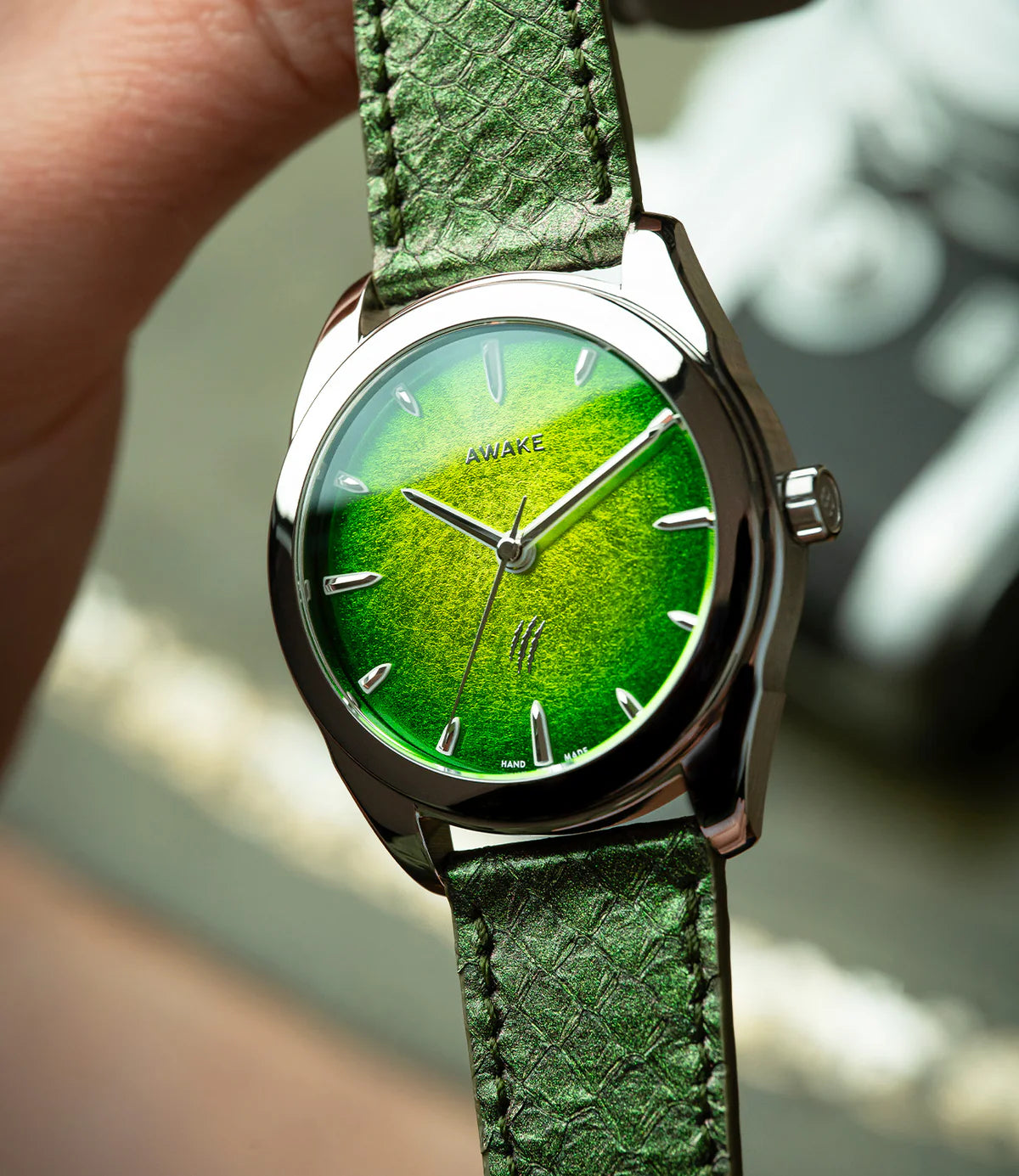 Awake Sơn Mài Silver Leaf Jurassic Raptors Edition