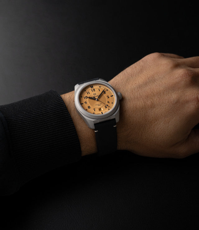 Formex Field Automatic Automatic Golden Honey