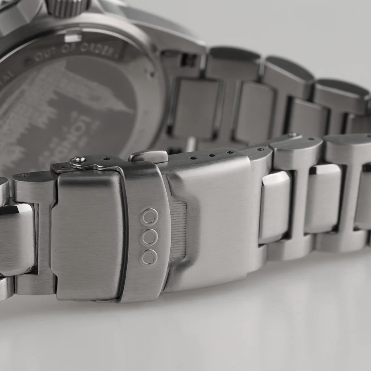 Out Of Order Swiss GMT London Big Ben - Ultra Brushed